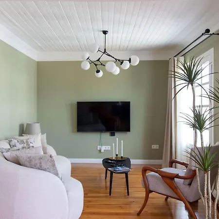 Historic 2br Gem In Downtown Sisli Ac In Apartment *