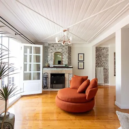 Historic 2br Gem In Downtown Sisli Ac In Apartment *