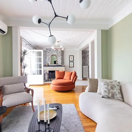 Historic 2br Gem In Downtown Sisli Ac In Istanboel